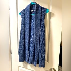Gap sweater vest, medium, good condition